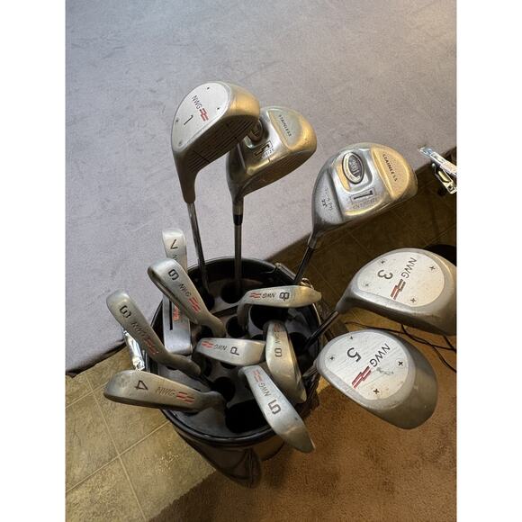 Vintage Wilson Leather Golf Bag with NWG XD 5 Gulf clubs, and a couple extra. - Picture 16 of 16